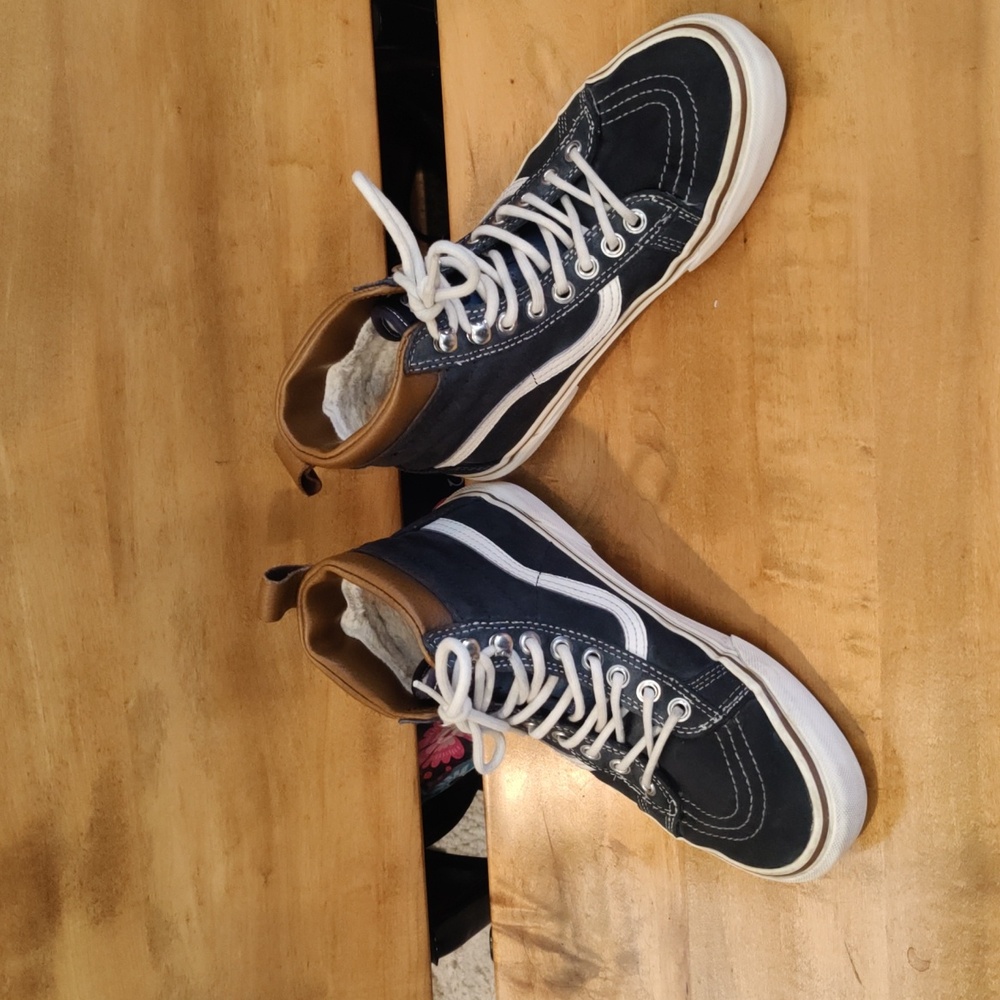 Vans Sk8 Hi Mte Dress Navy And White Size 7.5 - Picture 3 of 10